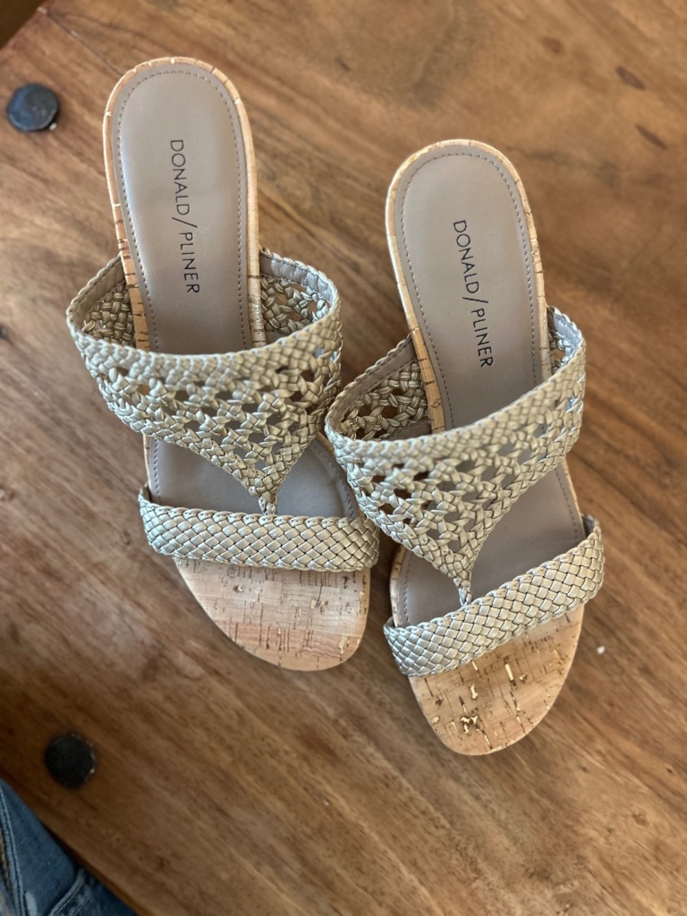 Donald J. Pliner Size 8 Cute Woven Heels